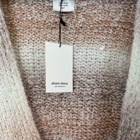 Common Threads Cardigan - Picture 3 of 4